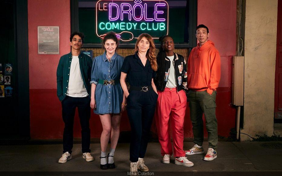 Drôle : la série par la créatrice de Dix pour cent se dévoile dans une première bande annonce ! (en mars sur Netflix)