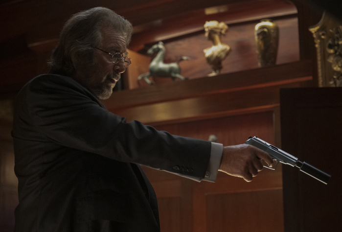 Hunters – saison 2 : la traque aux nazis reprend en janvier sur Prime Video !