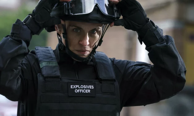 Trigger Point : c’est quoi cette série dans la veine de “24H Chrono” qui détone en ce moment sur Canal + ? (Saison 2, Avis des internautes)