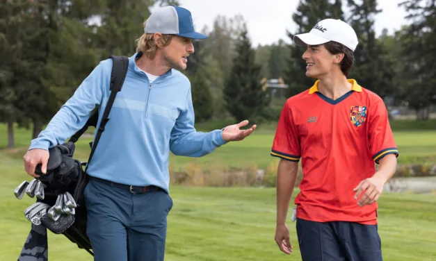 Stick sur Apple TV+ : la nouvelle comédie dramatique d’Owen Wilson dans l’univers du golf