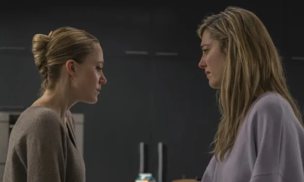 La Main sur le berceau : Disney+ s’attaque à un classique du thriller psychologique