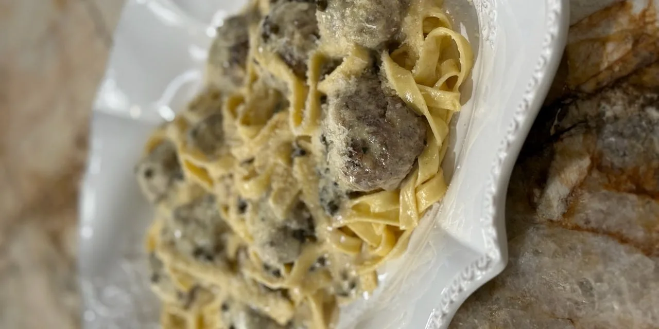 Tous en cuisine du 4 octobre : Cyril Lignac met l’Italie à l’honneur avec tagliatelles aux boulettes et ravioli à l’œuf coulant