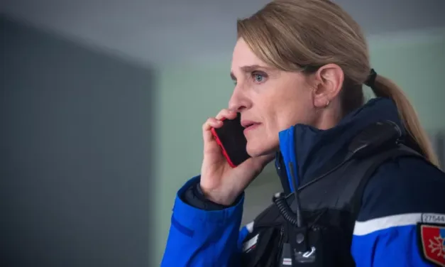 France 2 dévoile La disparue de Compostelle, un polar sur l’intelligence artificielle et la mémoire collective