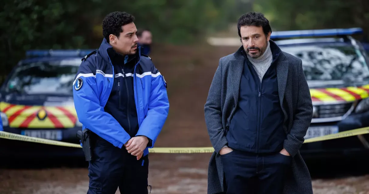 Dans l’ombre des dunes (France 3) : ce qu’il faut savoir sur le téléfilm porté par Bruno Salomone et diffusé ce 4 décembre