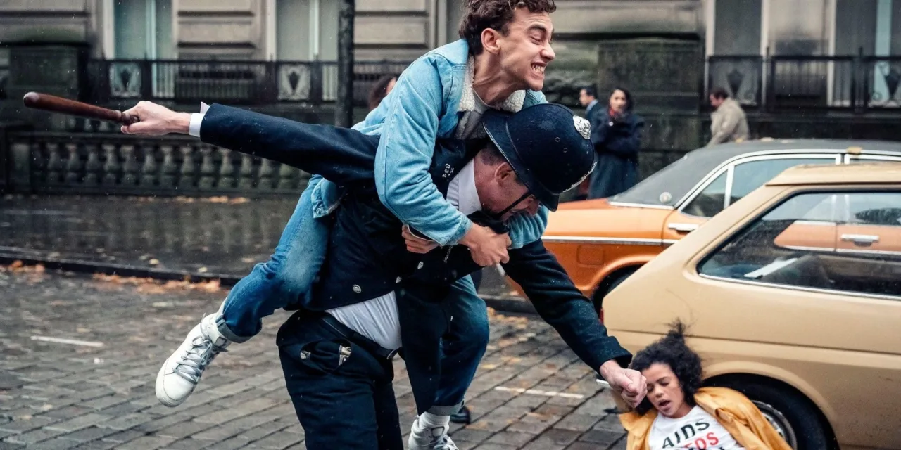 Février sur M6+ : Murder, It’s a Sin, Elementary… le programme complet des séries qui débarquent ce mois-ci !