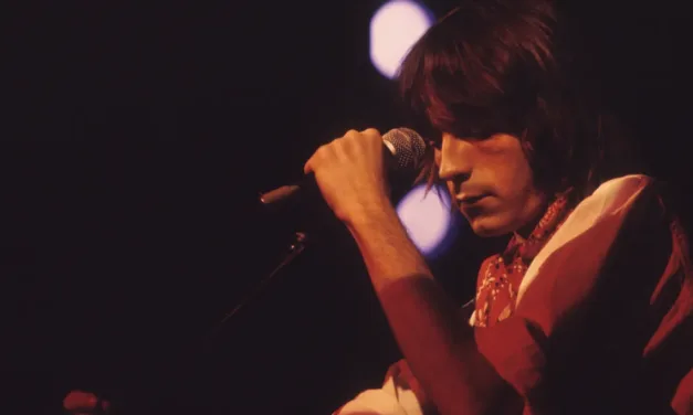Renaud à cœur perdu : le documentaire événement arrive sur france.tv et France 2