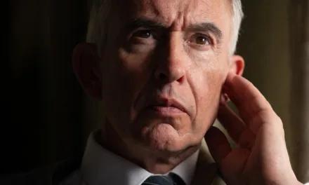 Legends sur Netflix : quand des anonymes plongent dans la clandestinité pour infiltrer le crime organisé