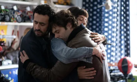 Pio Marmaï et Jonathan Cohen dans Une année difficile : le film est-il sur Netflix ?