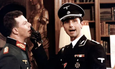 Papy fait de la résistance sur France 2 : pourquoi cette comédie culte reste à part dans le cinéma français