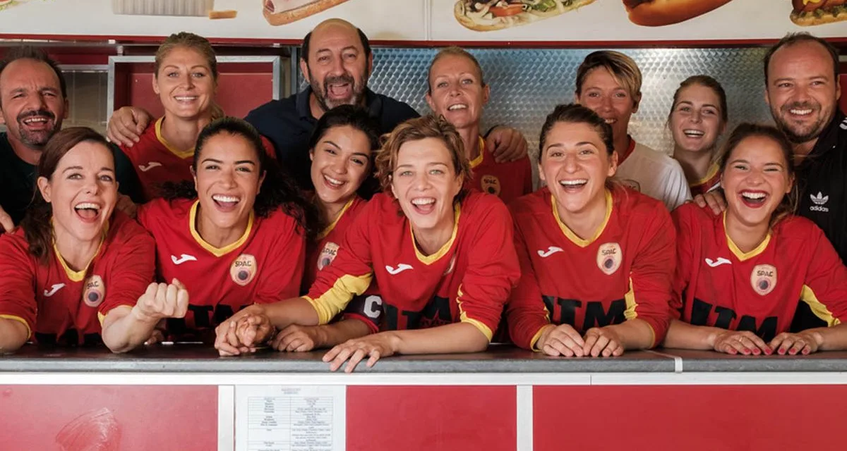 Une belle équipe : Kad Merad et Alban Ivanov sauvent leur club avec une équipe féminine sur France 2