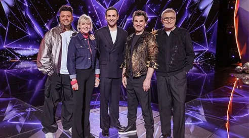 Mask Singer saison 9 : une spéciale tour du monde avec deux enquêteurs mystère sur TF1