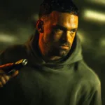 AKA sur TF1 : Alban Lenoir passe à l’action dans le thriller français qui a cartonné sur Netflix