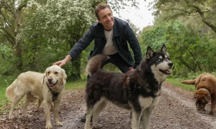 Sur le front : Hugo Clément enquête sur les chiens à la mode sur France 5 et les dérives des races