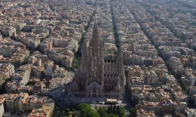 Des racines et des ailes sur France 3 : de la Sagrada Família aux trésors d’Andalousie, un voyage en Espagne