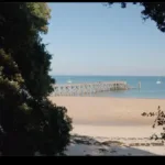 La Côte Atlantique à l’heure de la Belle Époque sur France 5 : Les 100 lieux qu’il faut voir relance l’été avec un inédit