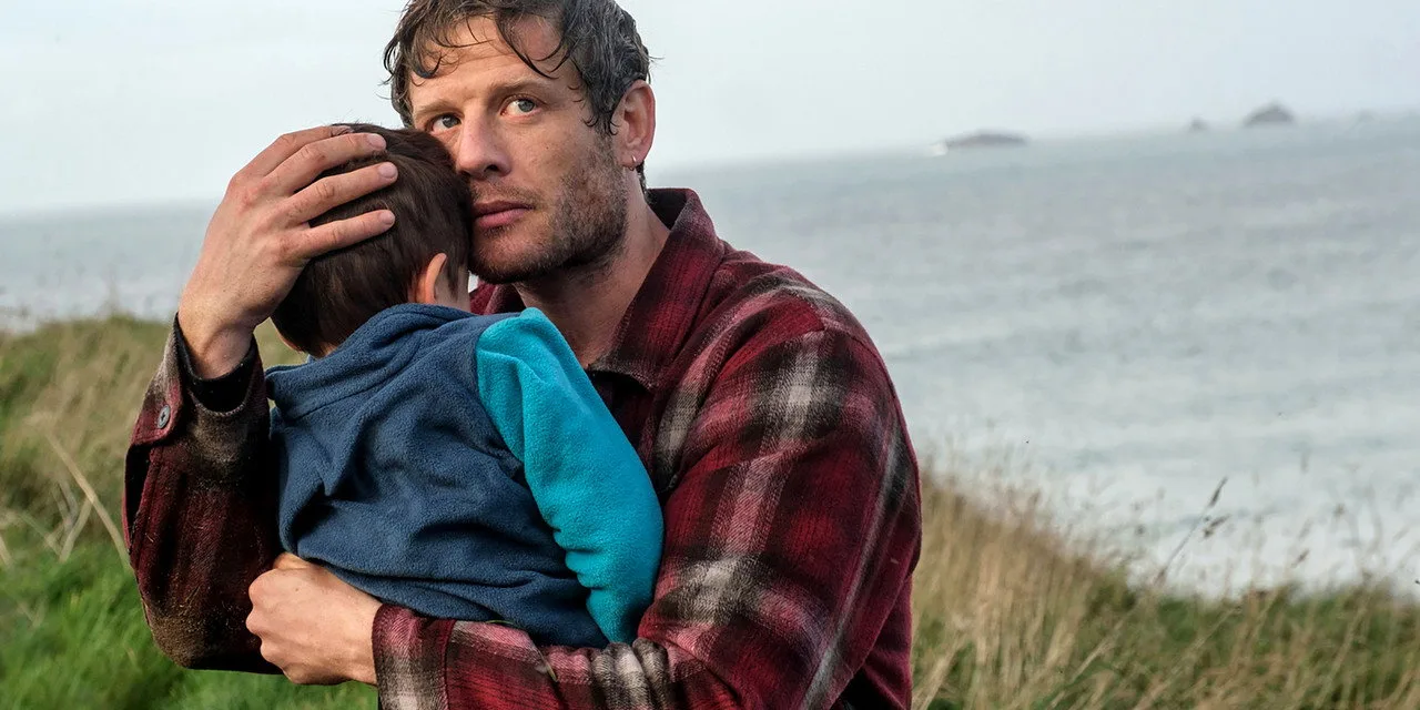 Playing Nice sur Canal+ : James Norton face à un père envahissant après un échange de bébés