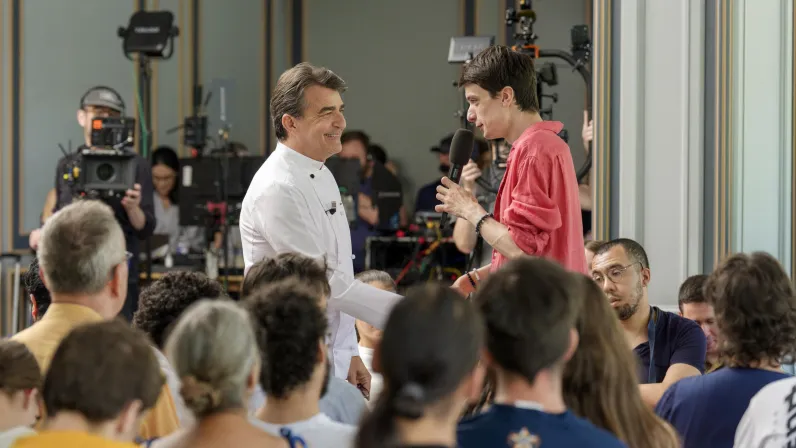 Yannick Alléno face à la rédaction du Papotin sur France 2