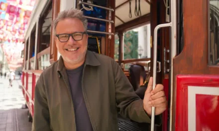 Des trains pas comme les autres sur France 5 : Philippe Gougler à Istanbul, la ville à cheval sur deux continents