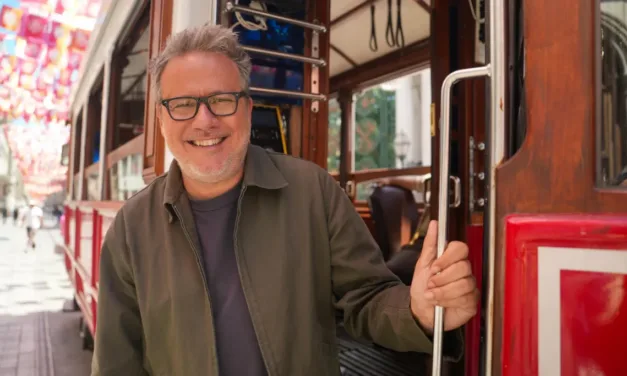 Des trains pas comme les autres sur France 5 : Philippe Gougler à Istanbul, la ville à cheval sur deux continents