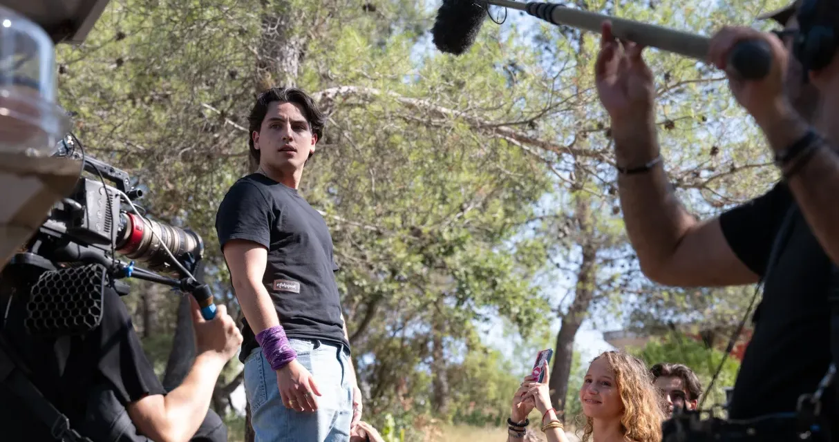 Karma, trop jeunes pour se taire : la saison 2 en tournage pour france.tv