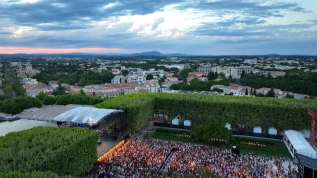 La grande fête des tubes 80, 90, 2000 sur M6 : Jérôme Anthony rallume trente ans de hits devant 5000 spectateurs