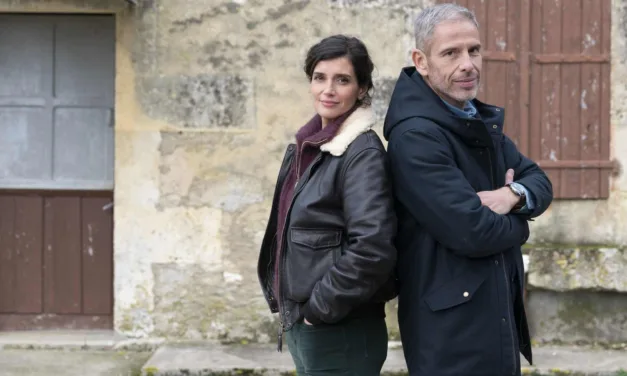Le crime lui va si bien sur France 2 : Claudia Tagbo mène l’enquête en première partie de soirée
