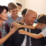 Le Petit Blond de la Casbah sur CStar : Alexandre Arcady replonge dans l’Alger de son enfance et sa passion naissante du cinéma