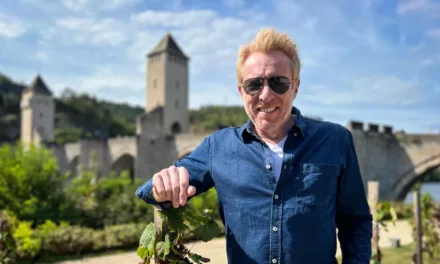 Échappées belles dans le Quercy : Jérôme Pitorin explore une terre d’histoire sur France 5