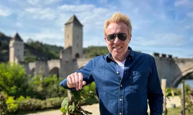 Échappées belles dans le Quercy : Jérôme Pitorin explore une terre d’histoire sur France 5
