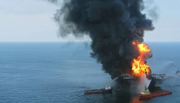 Plate-forme Deepwater sur RMC Découverte : 87 jours pour stopper la pire marée noire de l’histoire américaine