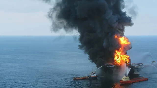 Plate-forme Deepwater sur RMC Découverte : 87 jours pour stopper la pire marée noire de l’histoire américaine