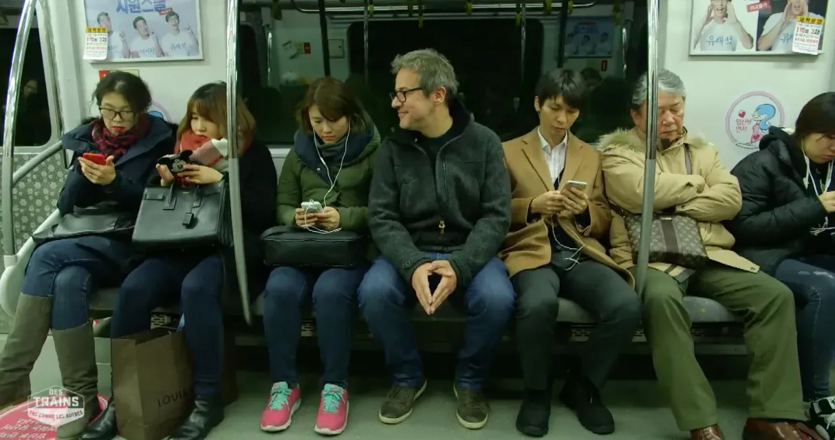 Des trains pas comme les autres sur France 5 : Philippe Gougler explore la Coree du Sud, du metro de Seoul au KTX