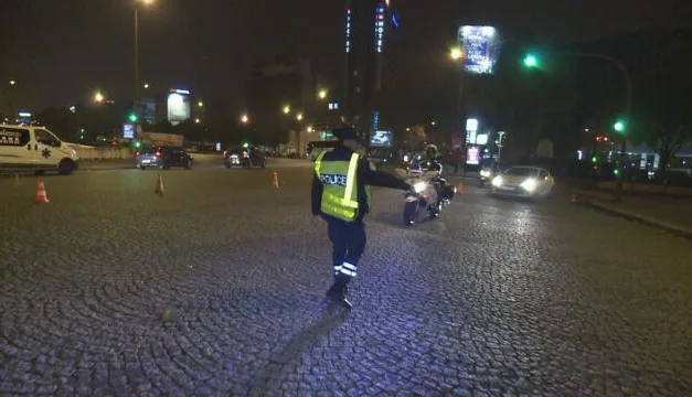 100 jours avec la police de la route sur RMC Découverte : chauffards, drogue et vitesse, le combat quotidien contre l’insécurité routière