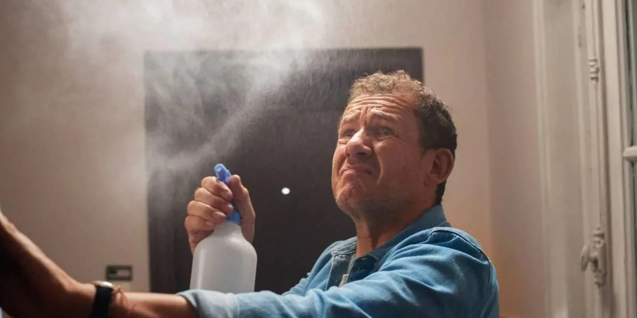 8 Rue de l’Humanité sur TF1 : Dany Boon et ses voisins prisonniers du confinement rejouent le huis clos du printemps 2020