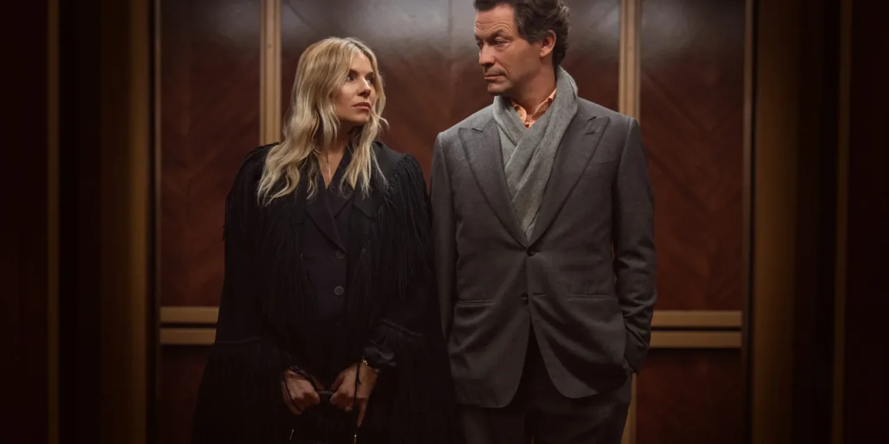 WAR : la nouvelle série judiciaire avec Sienna Miller et Dominic West arrive en octobre sur HBO Max