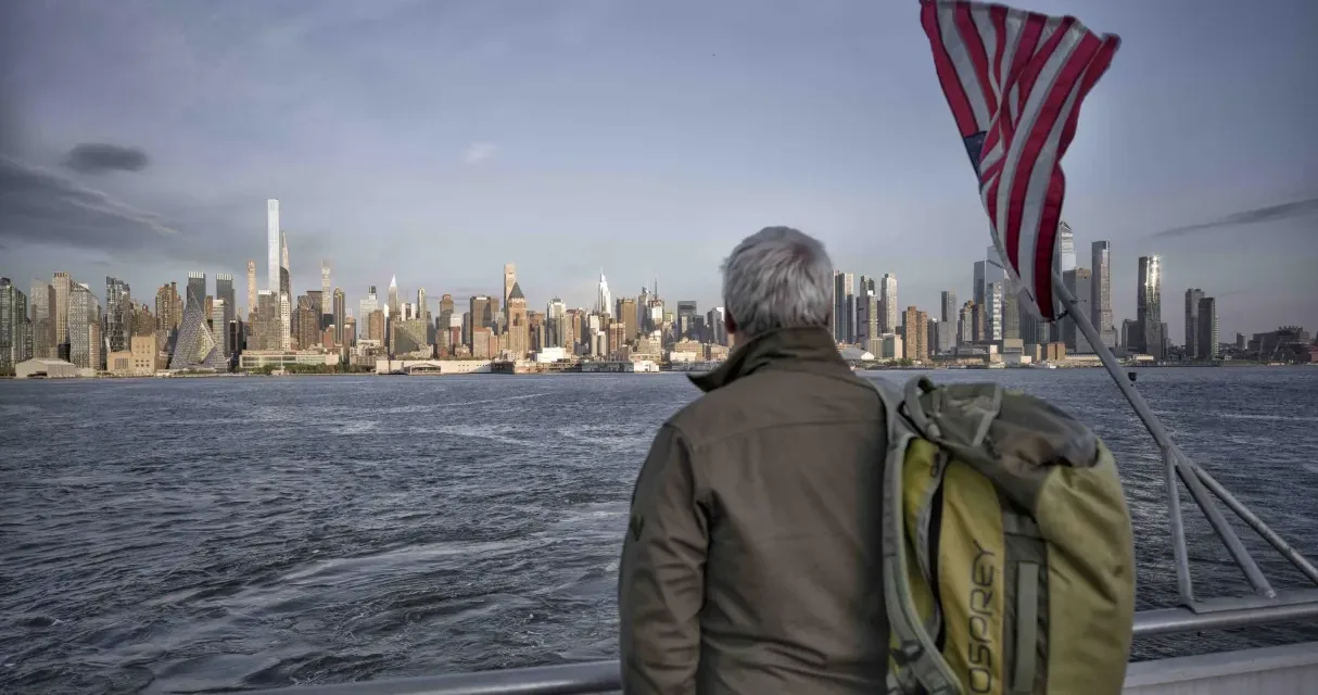 Au bout c’est la mer sur France 5 : François Pécheux descend le fleuve Hudson jusqu’à New York