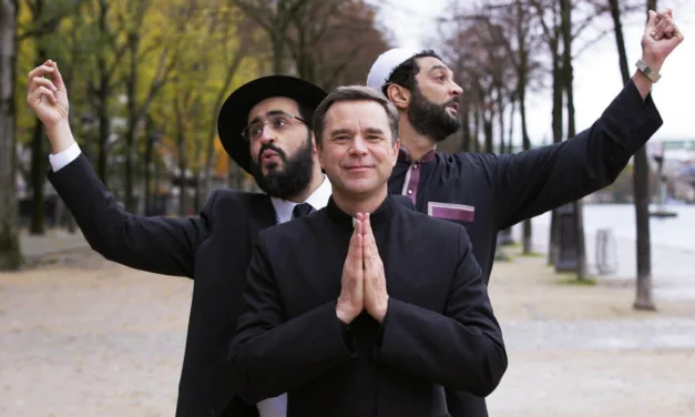 CoeXister sur 6ter : Fabrice Éboué monte un boys band avec un rabbin, un prêtre et un imam