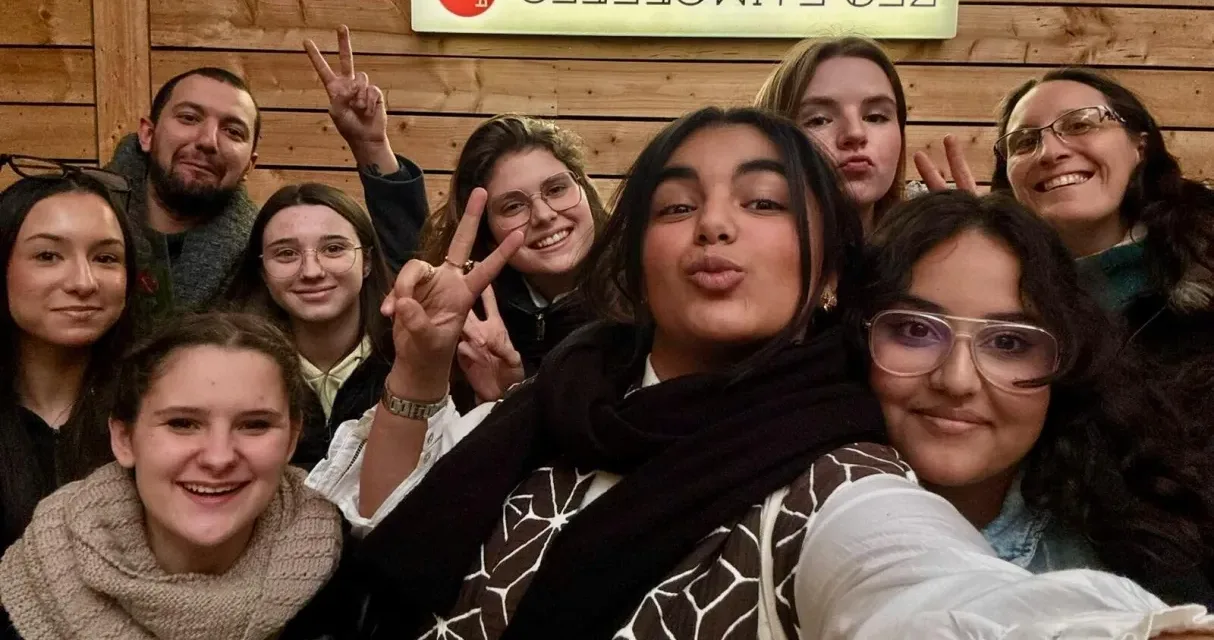 Des filles dans l’équation sur France 5 : sept lycéennes à l’assaut des stéréotypes en sciences