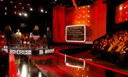 Mot de passe sur France 2 : Camille Cerf orchestre le duel d’indices entre deux candidats et deux célébrités