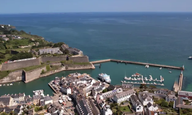 La France des villages sur France 3 : Sophie Jovillard célèbre le Morbihan et l’Occitanie