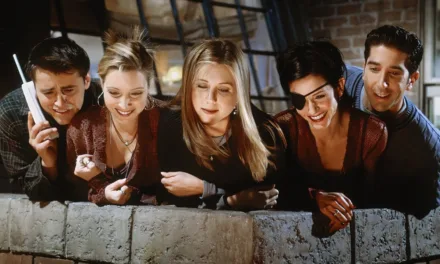 Friends sur TFX : Brad Pitt s’invite à Thanksgiving et ravive une vieille rumeur sur Rachel