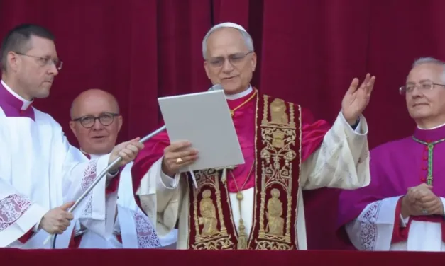 Léon XIV, à l’écoute des mondes sur France 2 : le portrait inédit du premier pape américain