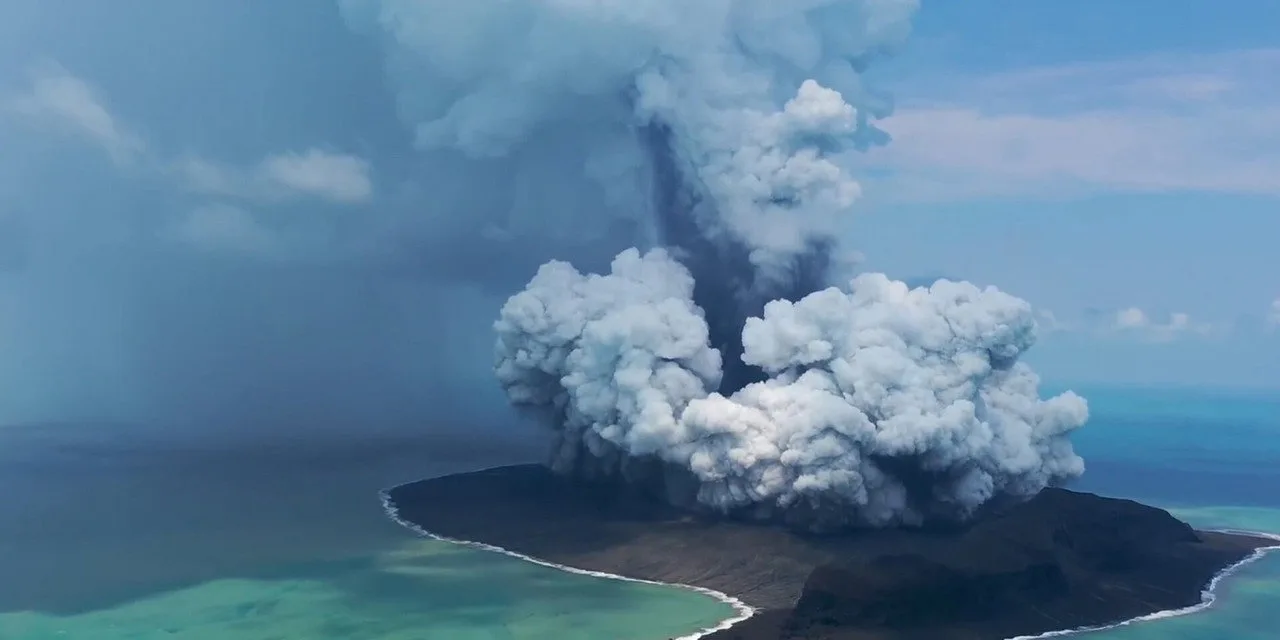 Hunga Tonga sur Arte : dans les coulisses de la plus violente éruption sous-marine jamais enregistrée