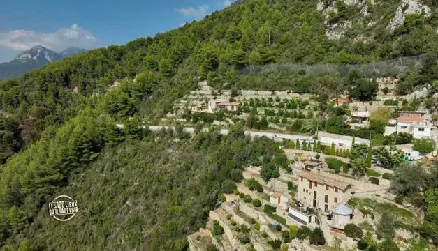 Les 100 lieux qu’il faut voir sur France 5 : les trois corniches de la Côte d’Azur comme si vous y étiez