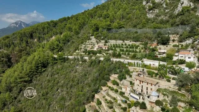 Les 100 lieux qu’il faut voir sur France 5 : les trois corniches de la Côte d’Azur comme si vous y étiez