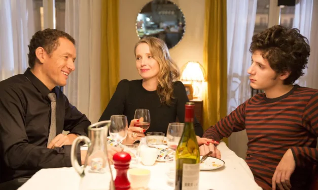 Lolo sur CStar : Julie Delpy et Dany Boon pris au piège d’un fils prêt à tout pour saboter l’amour