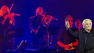 Sardou, autoportrait sur France 4 : le chanteur se confie chez lui à l’heure des adieux