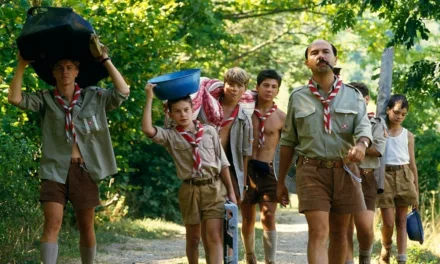 Scout toujours… sur Gulli : Gérard Jugnot, chef scout débordé par sa troupe de garnements cette nuit