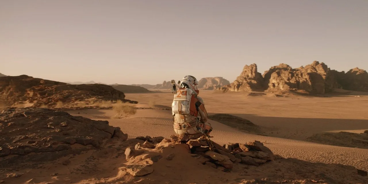 Seul sur Mars sur W9 : Matt Damon, astronaute abandonné, joue sa survie sur la planète rouge