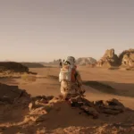 Seul sur Mars sur W9 : Matt Damon, astronaute abandonné, joue sa survie sur la planète rouge